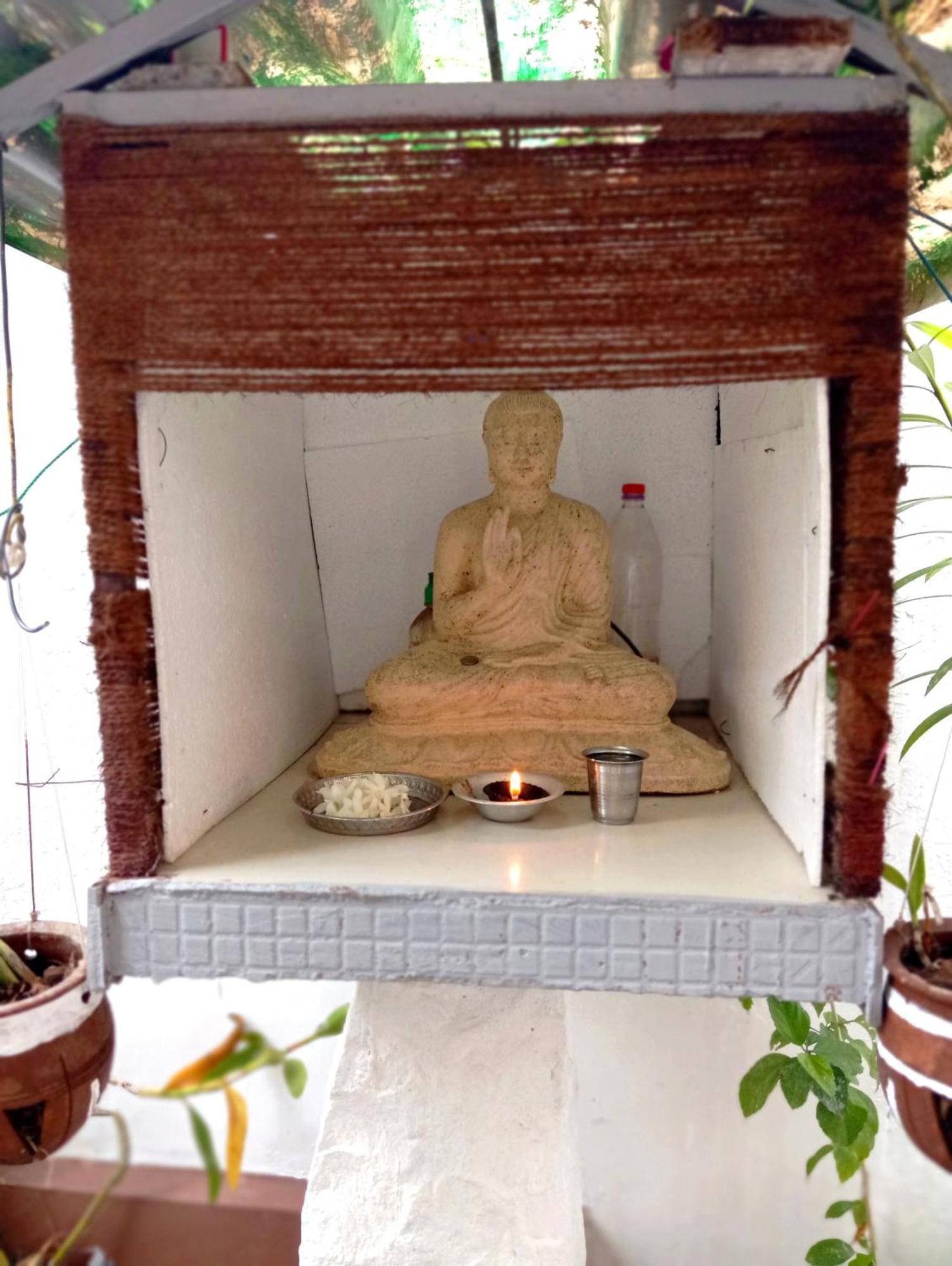Ramesh Guesthouse Mirissa Bagian luar foto