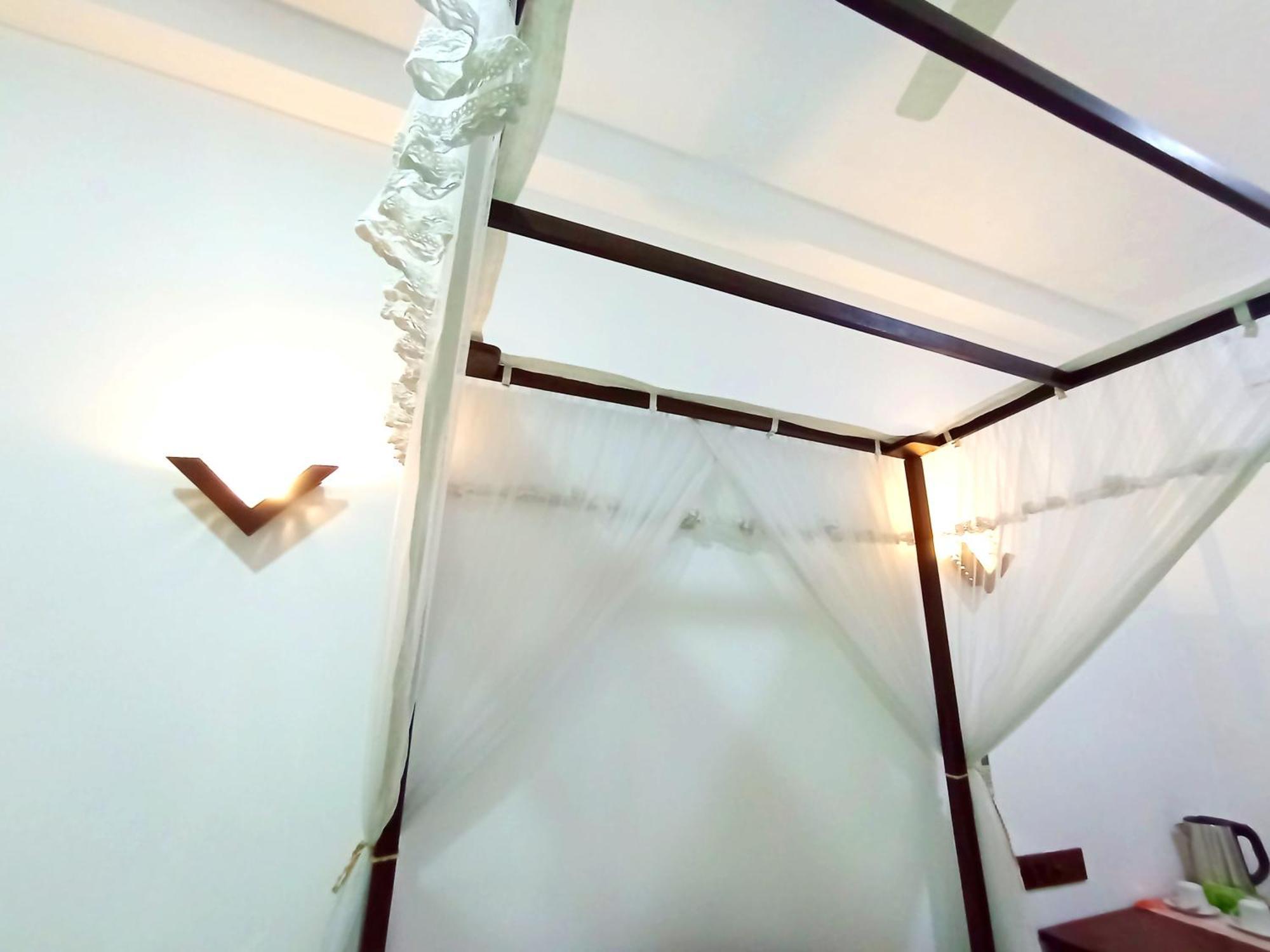 Ramesh Guesthouse Mirissa Bagian luar foto
